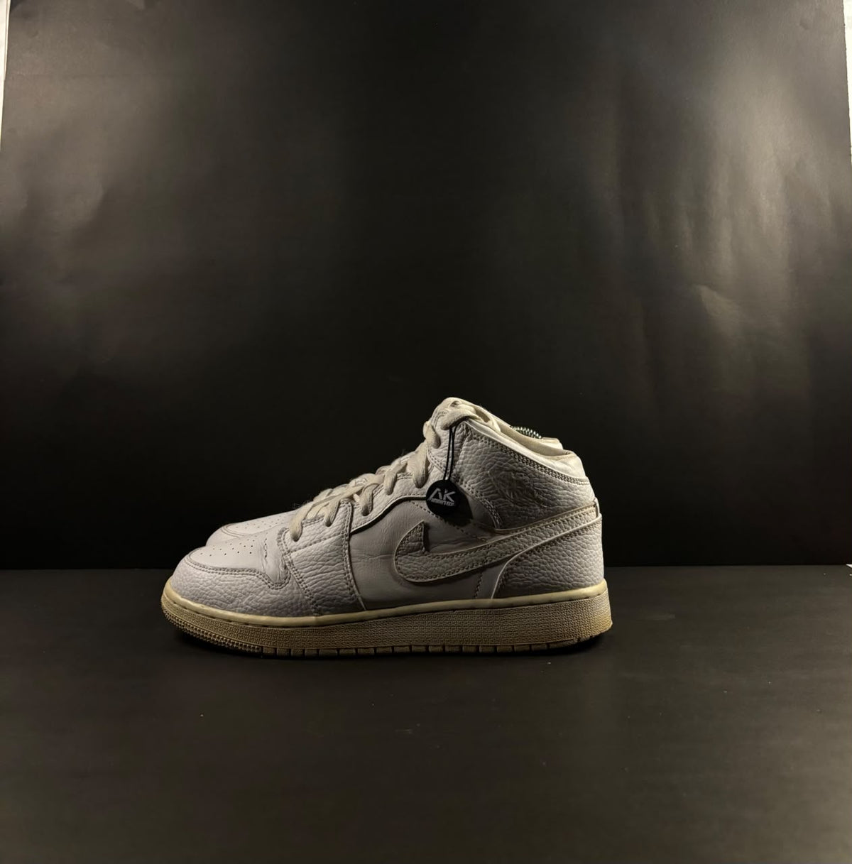 Air Jordan 1 Mid