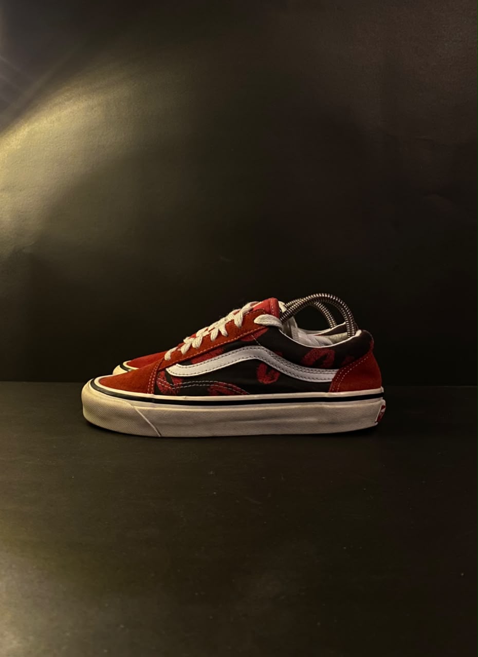 Vans Old Skool 36 DX Hotlips