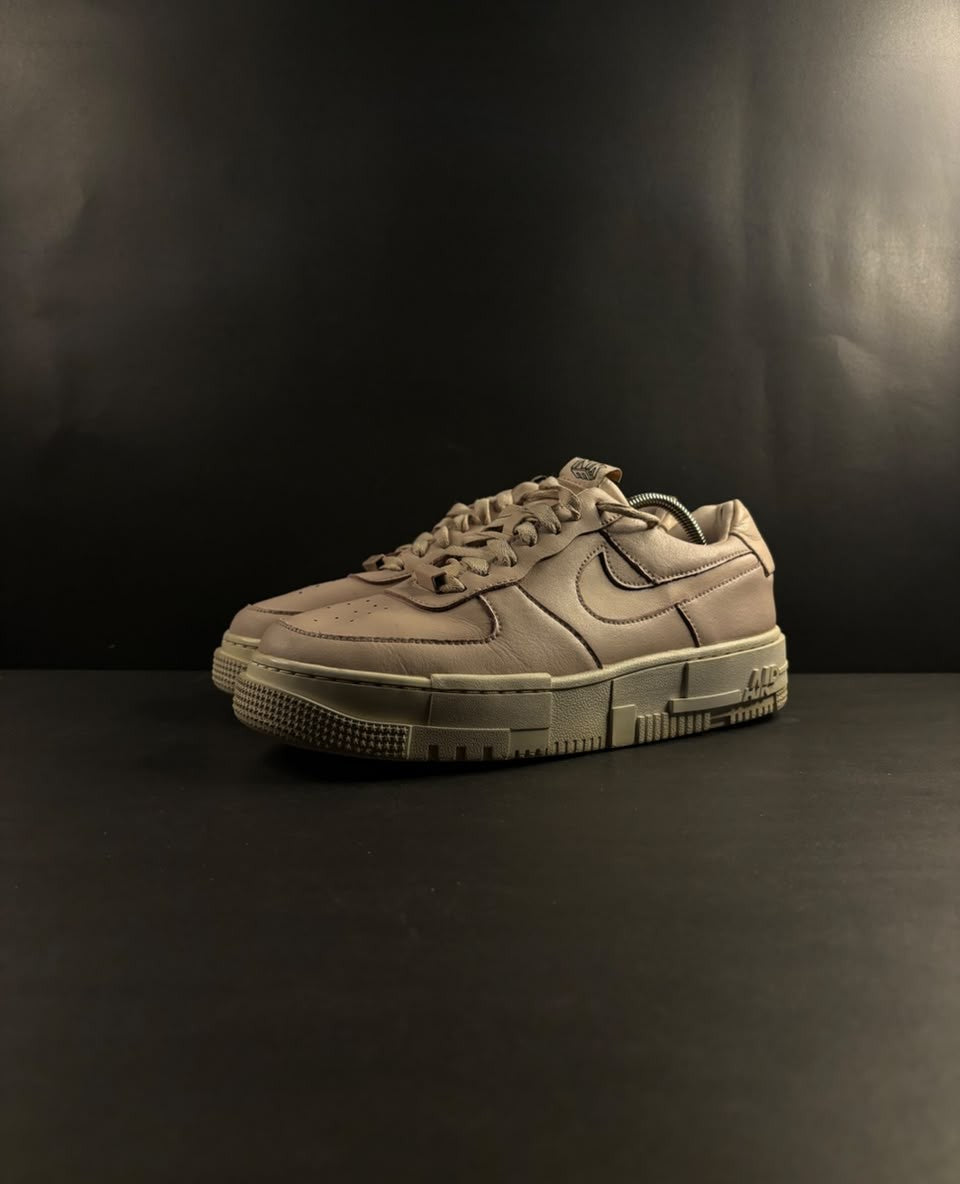 Nike Wmns Air Force 1 Pixel Particle