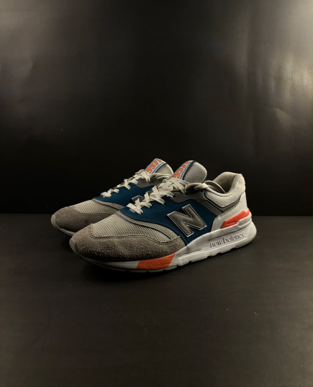 New Balance 2002R