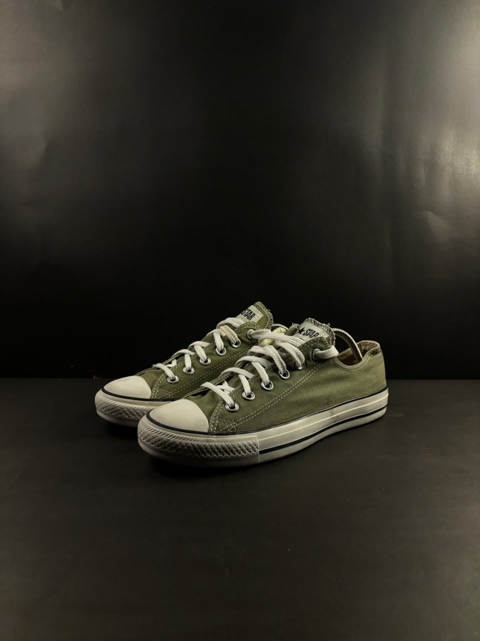 Converse Low Tops