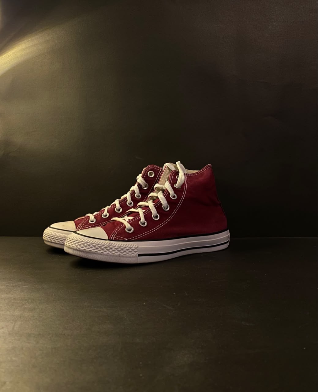 Converse High Tops Maroon